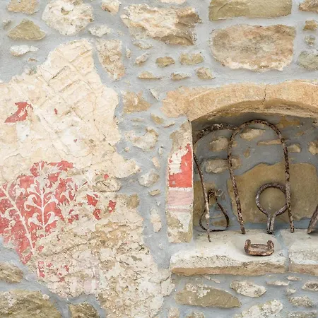 Casa de Férias Pera Chorio - Daphne - Artist Stone House With Countryside Views Agios Georgios (Sitia)